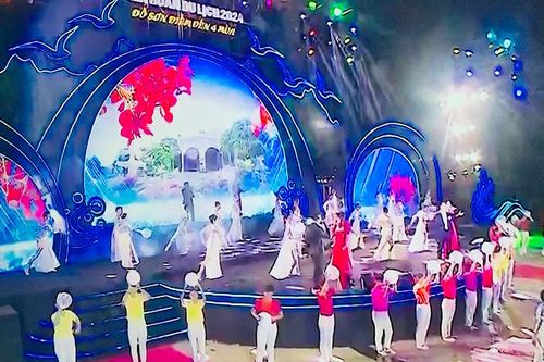 Tưng bừng khai mạc Liên hoan du lịch 'Đồ Sơn-Điểm đến 4 mùa'
