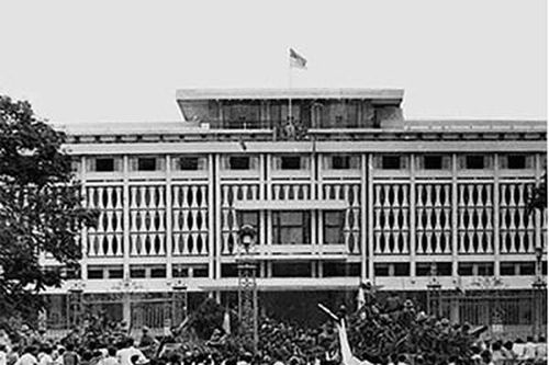 Vận dụng thời cơ, kịp thời tổ chức lực lượng mạnh