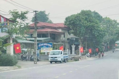 Lào Cai: Một học sinh lớp 3 tử vong do đuối nước tại bể bơi