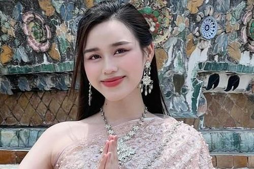 Đỗ Thị Hà, Trịnh Thùy Linh du lịch nước ngoài dịp nghỉ lễ