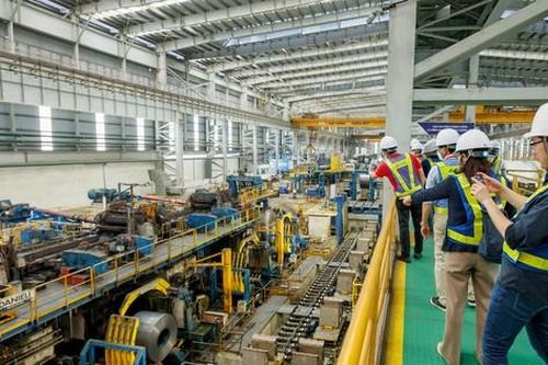 Trào lưu tặng quà độc, lạ cho cổ đông