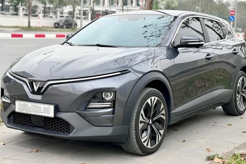 Xe điện VinFast VF 6 mới chạy 3.000km được rao bán với giá bất ngờ