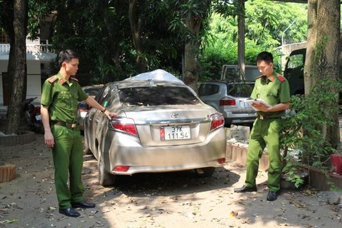 Bắt giữ 2 anh em ruột trộm cắp ô tô đã bán cho người khác