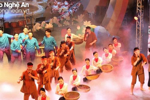 Các CLB dân ca ví, giặm ở Nghệ An 'đi tắt đón đầu' khi tiếp cận chính sách hỗ trợ