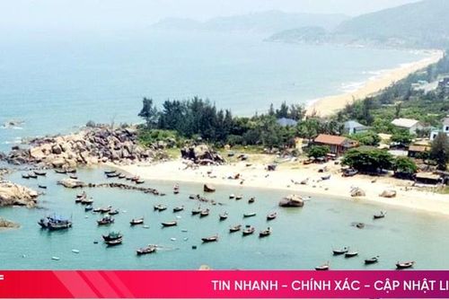 Biển Kỳ Xuân hút khách bằng vẻ đẹp hoang sơ