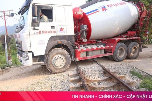 Gian nan xóa lối đi tự mở ngang qua đường sắt