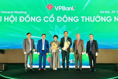 Đại hội đồng cổ đông VPBank bầu bổ sung 2 thành viên Hội đồng quản trị