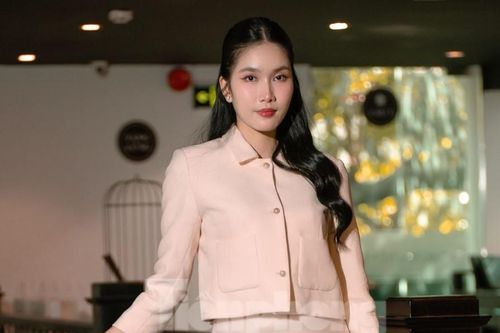 Vẻ đẹp của Á hậu, Thạc sĩ Phương Anh ở tuổi 26