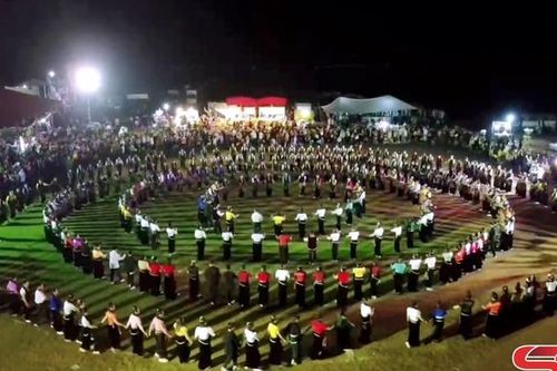 Hướng về nguồn