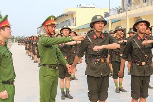 Bền bỉ 'rèn cán, luyện quân' với tân binh