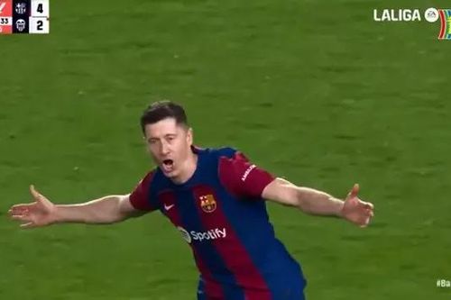 Barcelona ngược dòng giành thắng lợi trước Valencia