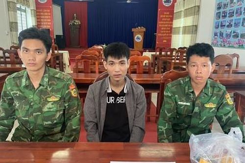 Mua ma túy từ Campuchia mang về Việt Nam sử dụng thì bị bắt giữ