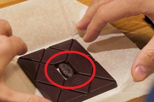 Chỉ nặng bằng quả trứng gà, vì sao một thanh socola lại có giá hơn 12 triệu đồng?