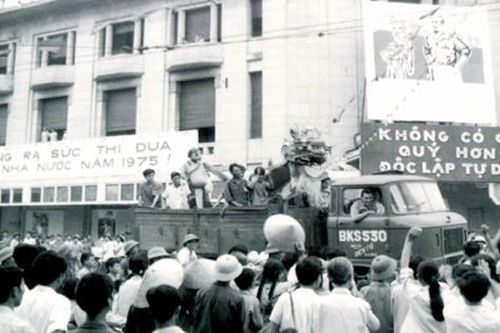 Hoài niệm về 'ngày non sông thống nhất'