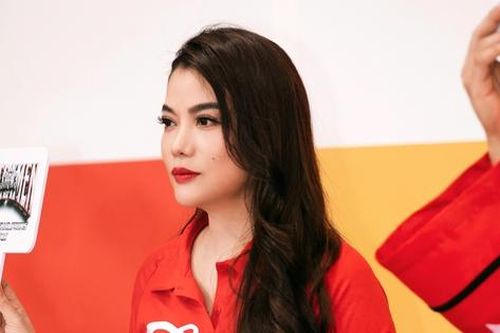 Cận gương mặt tuổi 48 trẻ đẹp ngỡ ngàng của Trương Ngọc Ánh