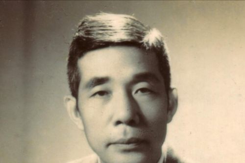'Con đường văn sĩ' của Nguyễn Huy Tưởng