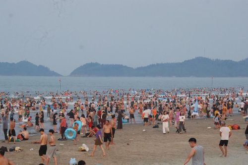 Các điểm 'giải nhiệt' ở Hà Tĩnh hút khách