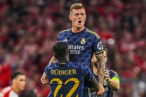 Bayern Munich trả giá vì chế nhạo Kroos