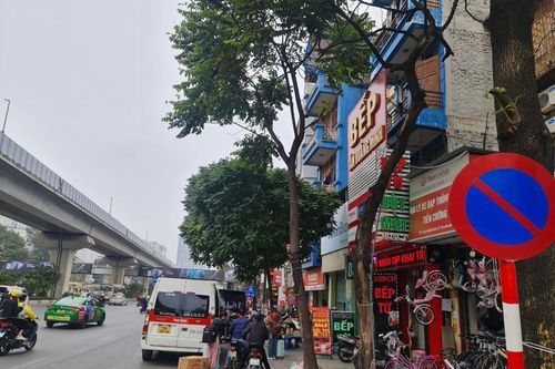 Vì sao xe khách trá hình lấn át xe khách tuyến cố định?