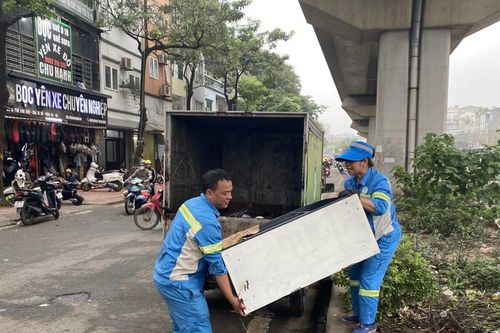 Đội phản ứng nhanh về vệ sinh môi trường