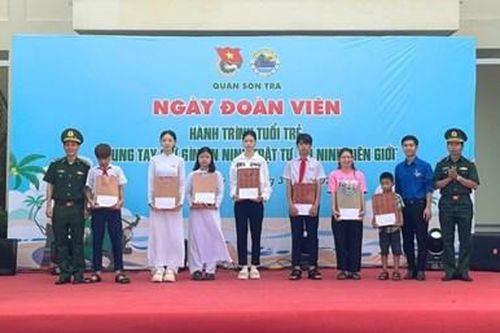 Nghĩa tình ở Đồn Biên phòng Sơn Trà