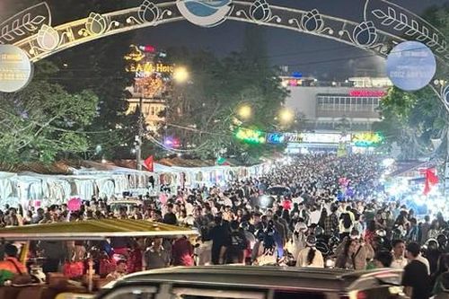 170.000 người 'trốn nóng' ở Đà Lạt 5 ngày