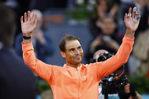 Rafael Nadal xúc động sau trận cuối cùng tại Madrid Open