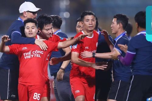 Thể Công Viettel thắng luân lưu, đấu Hà Nội FC ở bán kết Cúp QG
