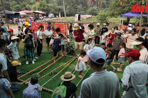 Cả nước đón 8 triệu lượt khách dịp nghỉ lễ 30/4