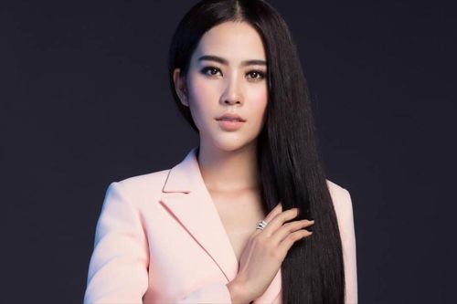 Nam Em chuyển hướng livestream bán hàng: Liệu có thể cứu vãn thế khó?