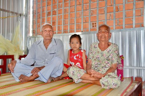Những mảnh đời chông chênh