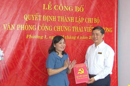 Thành lập Chi bộ Văn phòng công chứng Thái Viết Phương