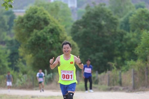 Độc đáo cung đường chạy 'Theo bước chân Vua Lửa'