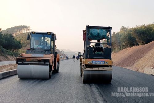 Phát triển hạ tầng giao thông: Tăng tốc các công trình trọng điểm