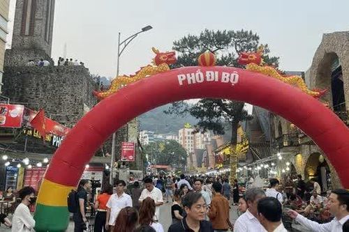 Vĩnh Phúc: Thị trấn Tam Đảo đón gần 5 vạn du khách trong dịp nghỉ lễ 30/4 và 1/5