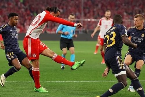 Real cầm hòa kịch tính Bayern