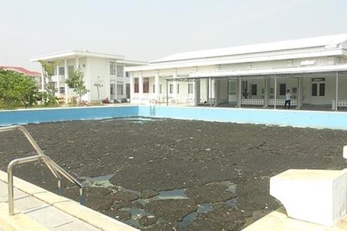 Nhiều lãng phí từ những công trình 'đắp chiếu'