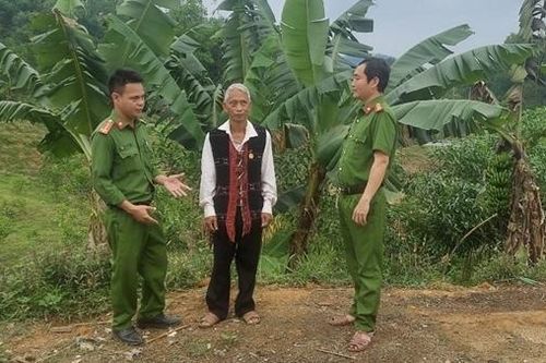 Công an xã giữ bình yên bản làng