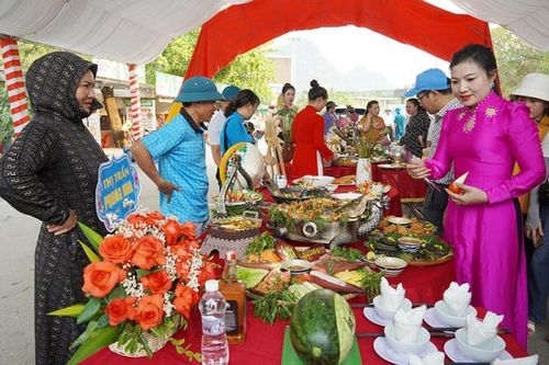 Độc đáo hội thi cá trắm sông Son ở Phong Nha-Kẻ Bàng