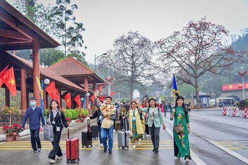 Việt Nam vẫn hút khách Trung Quốc dịp quốc tế Lao động 1/5