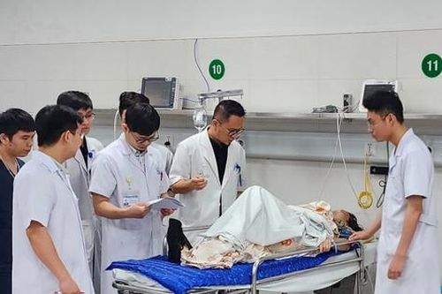 Cứu nhiều bệnh nhân bị tai nạn sinh hoạt, tai nạn giao thông dịp nghỉ lễ