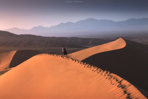 Bí ẩn cồn cát 'tiếng hát' ở Kazakhstan