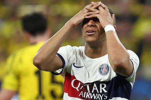 Mbappe nổi giận với HLV Enrique