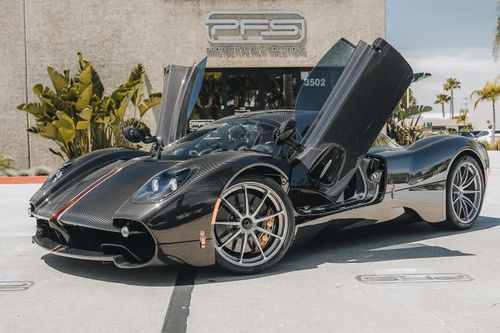 Siêu xe Pagani Utopia đầu tiên tại Mỹ