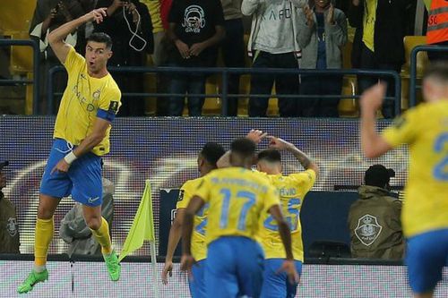 Chơi đẹp với Mane, Ronaldo vẫn lập cú đúp để đưa Al Nassr vào chung kết cúp Nhà Vua