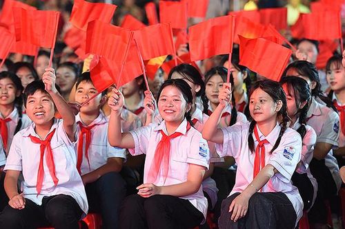 Ươm mầm tình yêu Tổ quốc trong những 'Chiến sĩ nhỏ Điện Biên'