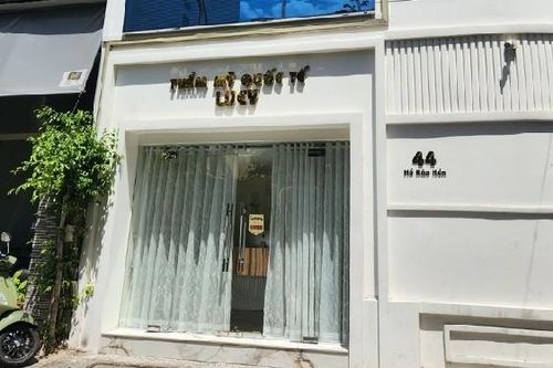'Thẩm mỹ quốc tế Lucy' ngang nhiên hoạt động dù đang bị đình chỉ