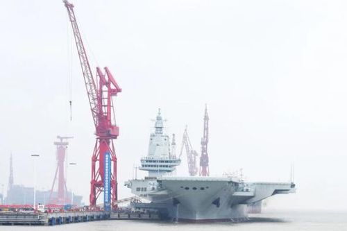 Tàu sân bay 'xịn' nhất của Trung Quốc lần đầu ra khơi