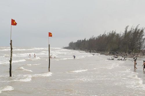 Phát hiện thi thể trên bãi biển ở Thái Bình