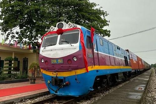 Khai trương đoàn tàu chở hàng từ Hải Dương đi thẳng Trung Quốc